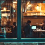 clients heureux interaction positive